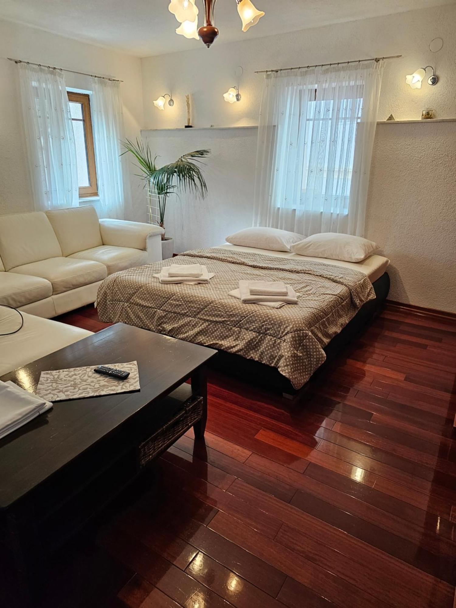 Kuca Za Odmor Stefanac Apartman Zengg Kültér fotó
